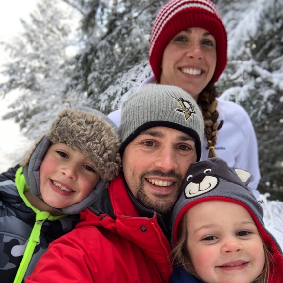 Meet your Posher, Courtney - Picture 3 of 6